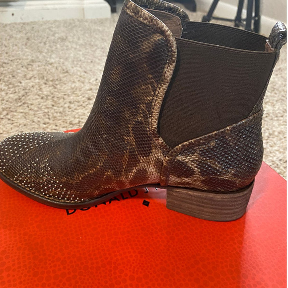 Pronto Lizard-embossed stud boots-6 - Picture 9 of 9